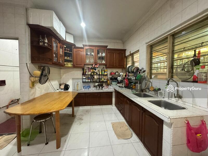 Untuk Dijual - Taman Kepong 3 Storey Landed house