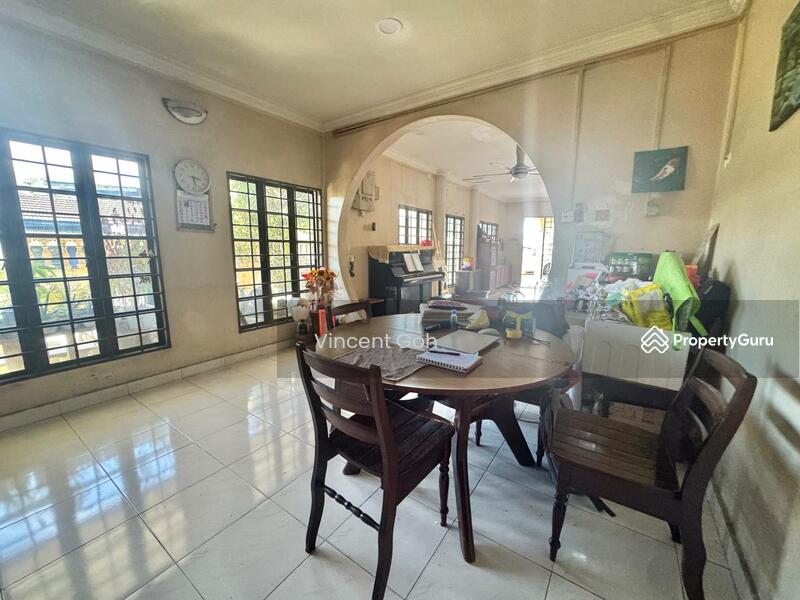 Untuk Dijual - Taman Kepong 3 Storey Landed house