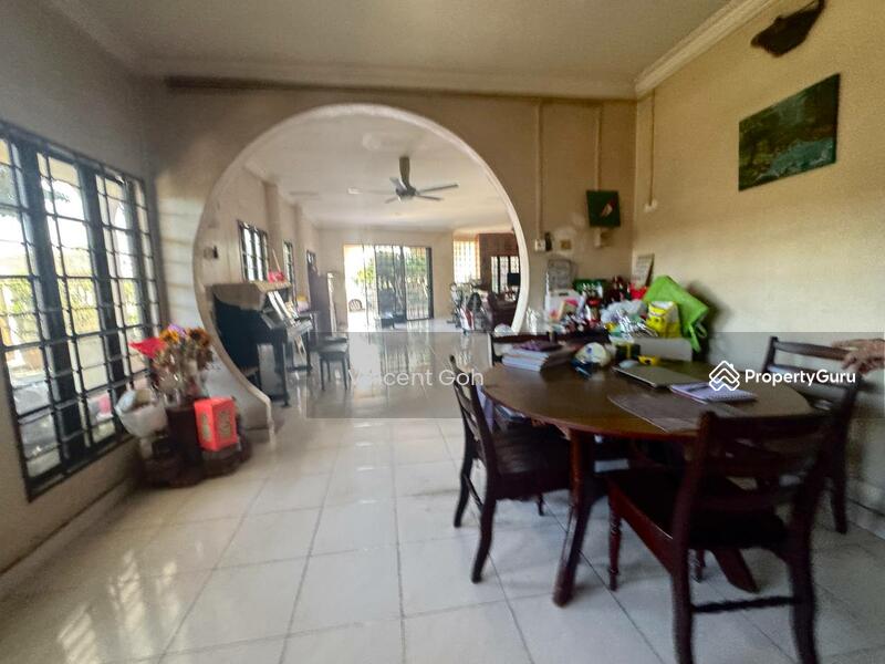 Untuk Dijual - Taman Kepong 3 Storey Landed house