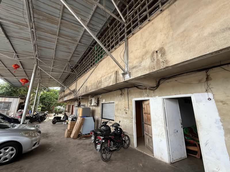 Warehouse for Sale in Taman Suria (Buloh Kasap) - Chez Wong - PropertyGuru.com.my
