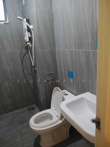 Condominium for Rent at The Hamilton - Azura Hariri - PropertyGuru.com.my