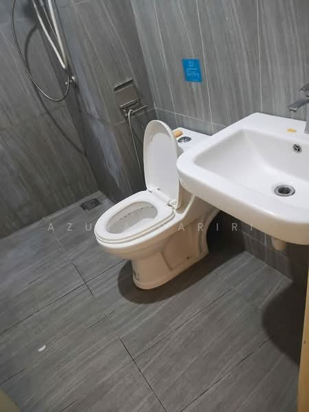 Condominium for Rent at The Hamilton - Azura Hariri - PropertyGuru.com.my