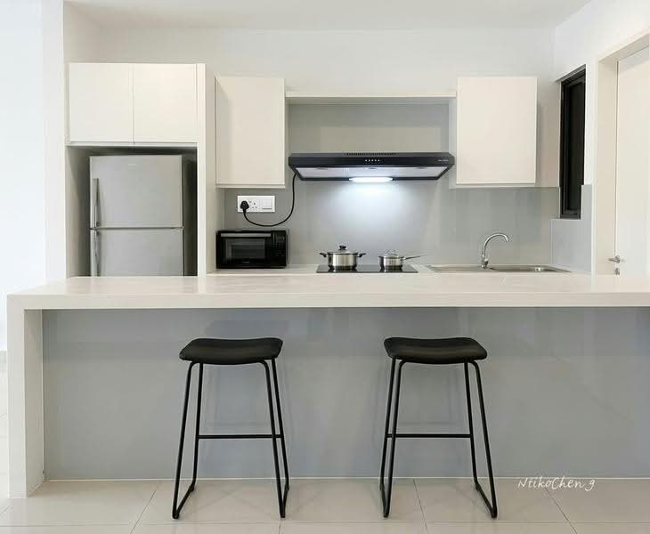 Kediaman Servis untuk Dijual di TRiGON Luxury Residences - Paul Lee - Kitchen - PropertyGuru.com.my