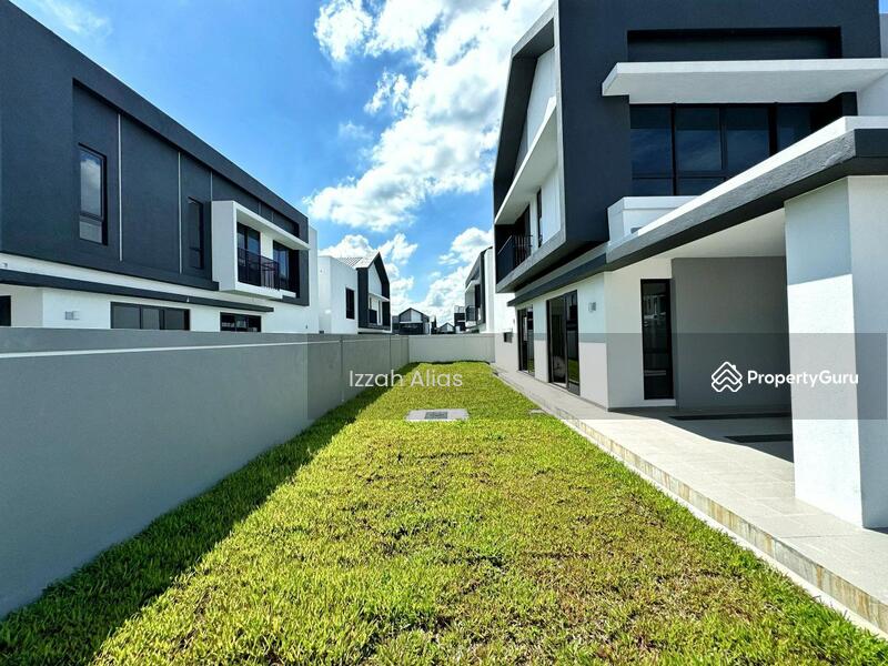 SPACIOUS Double Storey Semi D Cluster Casablanca 1 @ Alam Impian untuk Untuk Dijual - RM 1,450,000, Mac 2026 - PropertyGuru.com.my