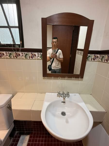 Kondominium untuk Disewa di Kampung Warisan - Christopher Lim - Bathroom - PropertyGuru.com.my