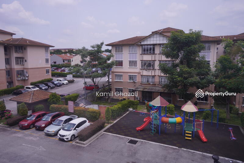 D'shire Villa, Jalan Camar, Kota Damansara, Petaling Jaya, Selangor