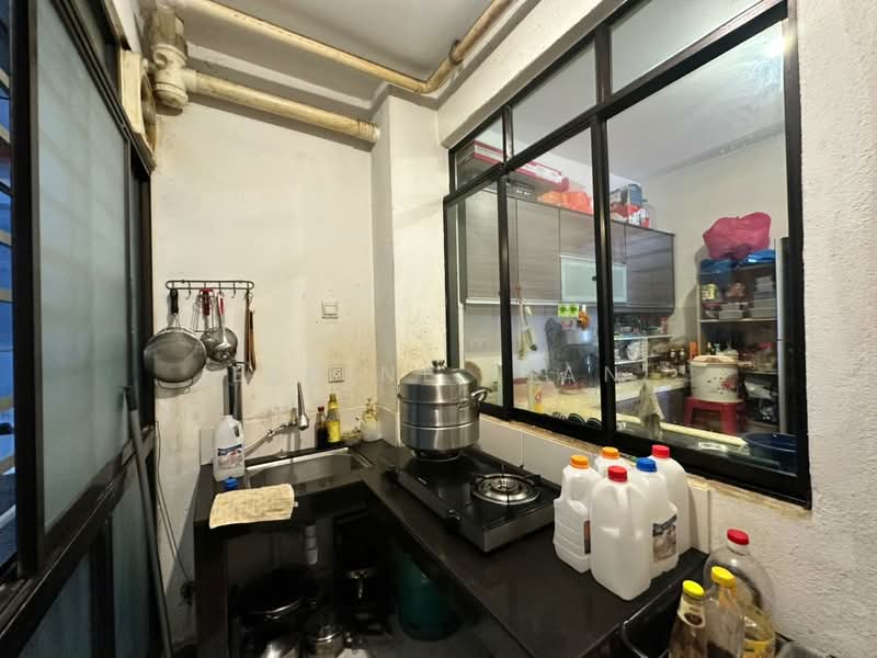 Kondominium untuk Dijual di One Damansara - Elaine Lian - Kitchen - PropertyGuru.com.my