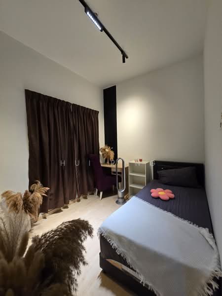 Condominium for Rent at Parkhill Residence - Hui Ping - Bedroom - PropertyGuru.com.my