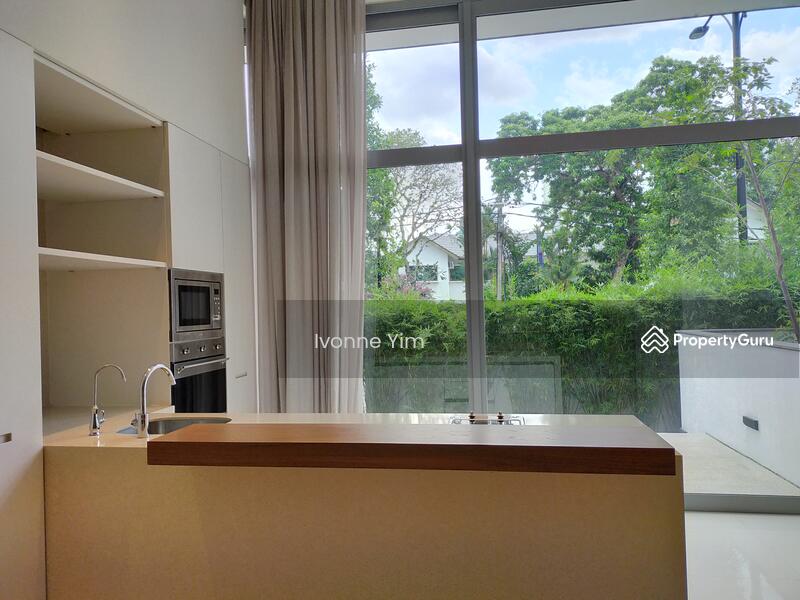 For Rent - The Edge of U-Thant