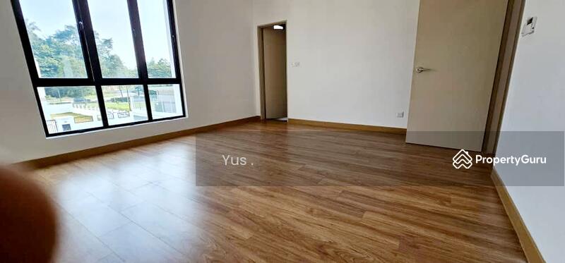 Master Bedroom View (Room 1- Upstairs)