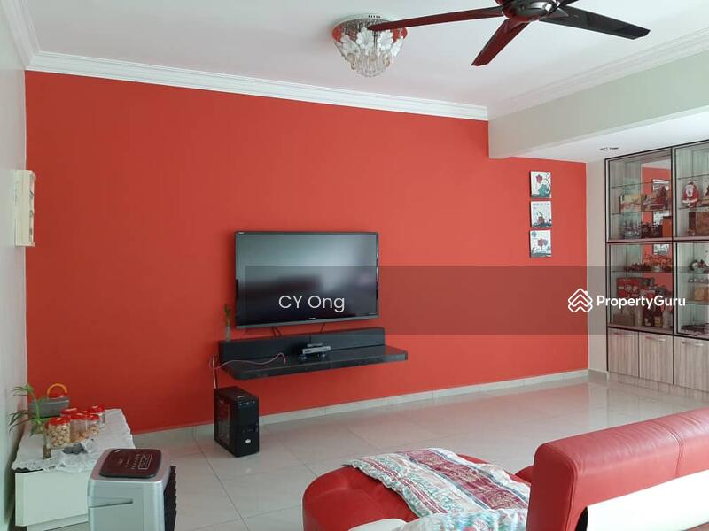3 Storey Terrace Fully Renovated at Ayer Itam Penang, Ayer Itam, Timor