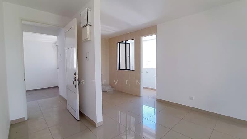 Apartment for Sale at Upper East @ Tiger Lane - Steven . - Entrance, Kitchen & Laundry area - PropertyGuru.com.my