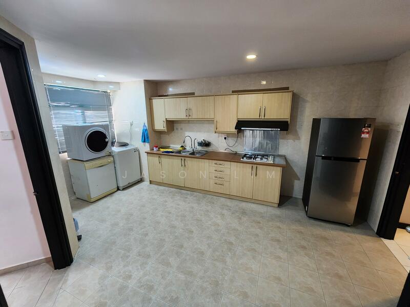 Untuk Disewa - The Straits View Condominium