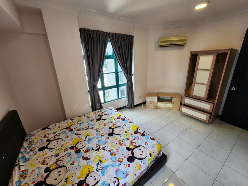 Untuk Disewa - The Straits View Condominium