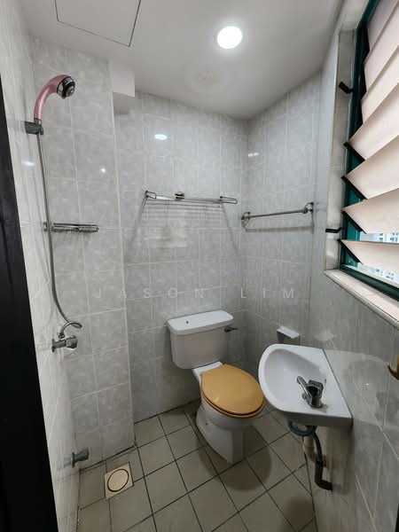 Condominium for Rent at The Straits View Condominium - Jason Lim - Bathroom - PropertyGuru.com.my