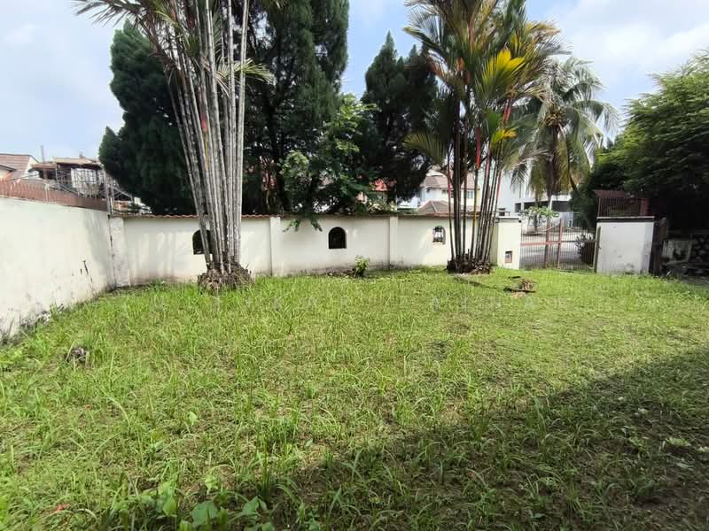 Rumah Banglo untuk Dijual di Taman Tun Dr Ismail (Kuala Lumpur) - Zulfikar Zainal - Garden - PropertyGuru.com.my