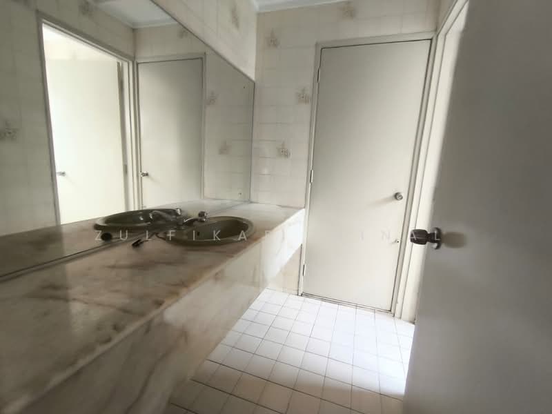 Rumah Banglo untuk Dijual di Taman Tun Dr Ismail (Kuala Lumpur) - Zulfikar Zainal - Bathroom - PropertyGuru.com.my