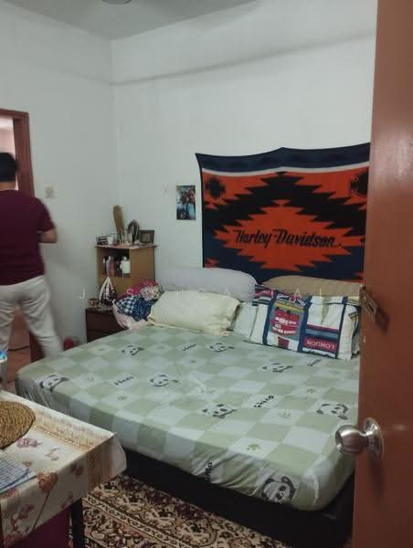 Condominium for Sale at Subang Perdana Goodyear Court 1 - Jessica Tai YF - Master Bedroom - PropertyGuru.com.my