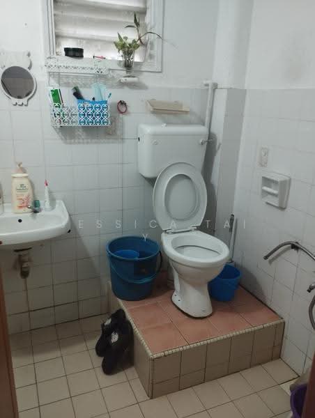 Condominium for Sale at Subang Perdana Goodyear Court 1 - Jessica Tai YF - Outside Bathroom renovated toilet seat - PropertyGuru.com.my