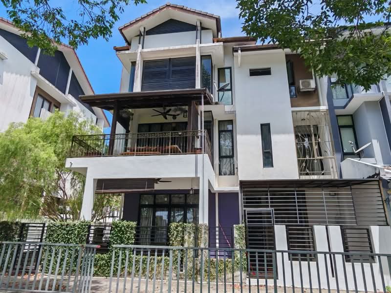 3-storey Terraced House for Sale in Sepang (Selangor) - Khairil Anwar Sirajudin - PropertyGuru.com.my