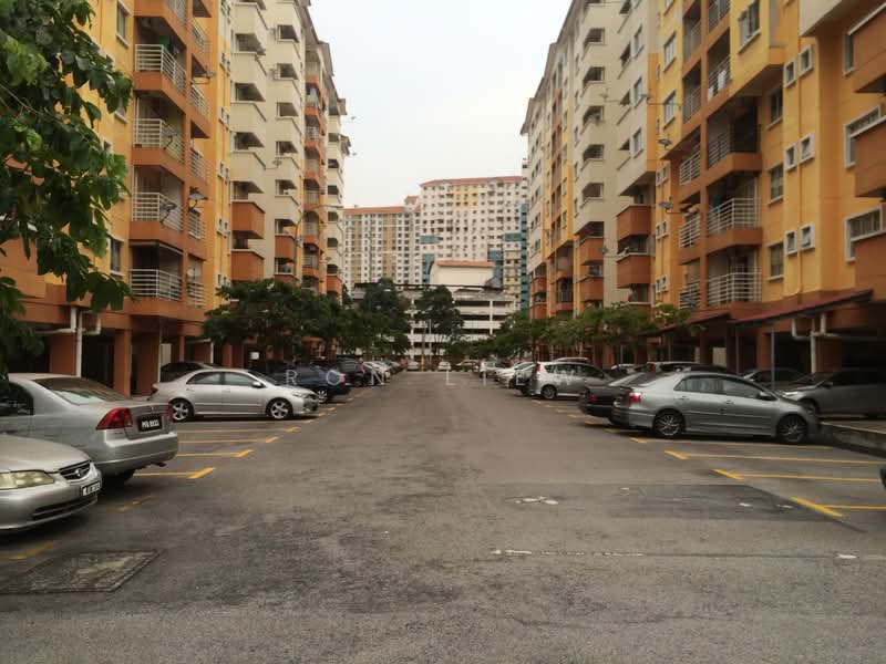 Pangsapuri untuk Dijual di Serdang Villa Apartment - Ron Liew - PropertyGuru.com.my