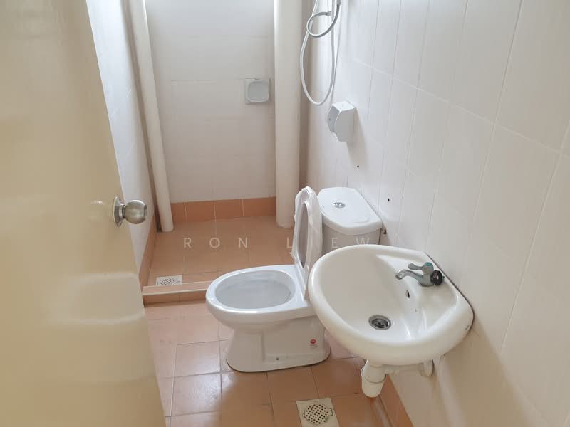 Pangsapuri untuk Dijual di Serdang Villa Apartment - Ron Liew - PropertyGuru.com.my