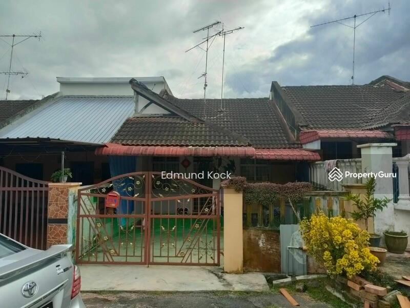 Single Storey Terrace House Kelapa Sawit Kulai untuk SALE Jalan manis