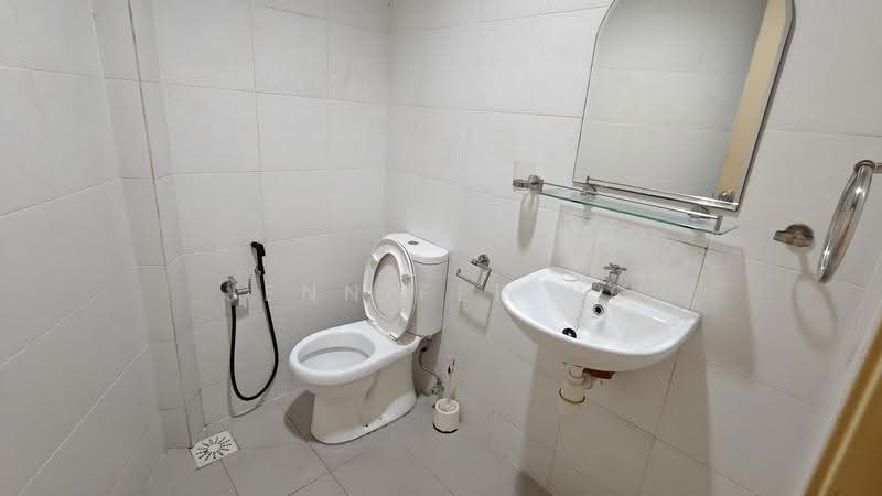 Condominium for Sale at Serin Residency - Jennifer Ng - Bathroom - PropertyGuru.com.my