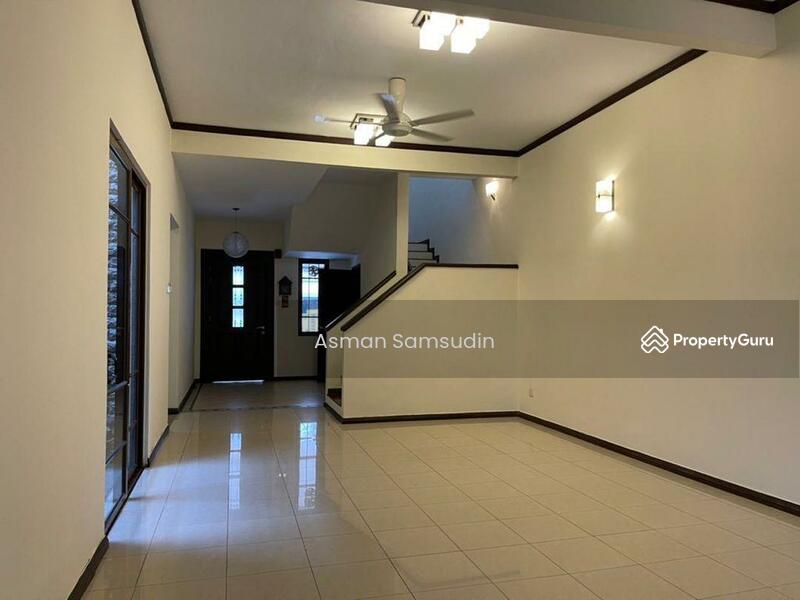 For Rent - Double Storey Jalan Ubin For Rental in Bukit Jelutong Shah Alam