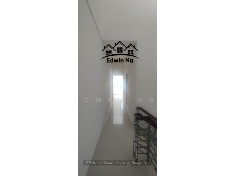 Rumah Teres 2.5-Tingkat untuk Dijual di Sungai Ara (Penang) - Edwin Ng - Corridor - PropertyGuru.com.my