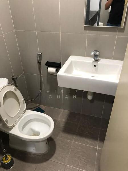 Shop / Office untuk Disewa di Kelana Jaya (Petaling Jaya) - Shirley Chan - Bathroom - PropertyGuru.com.my