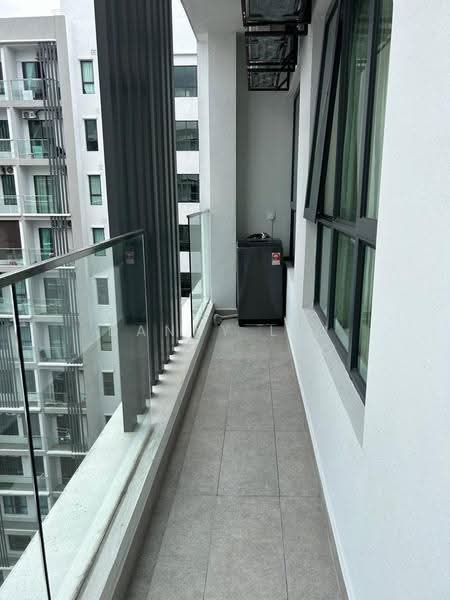 Pejabat untuk Disewa di Hicom - Glenmarie Industrial Park (Shah Alam) - Danny Lim - Balcony - PropertyGuru.com.my