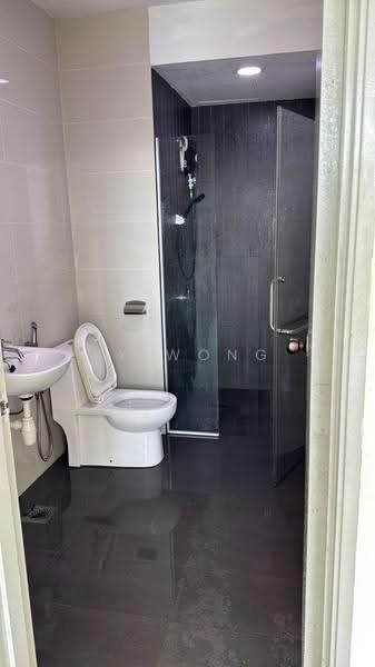 Condominium for Rent at Park 51 Boulevard - YY Wong - Bathroom - PropertyGuru.com.my