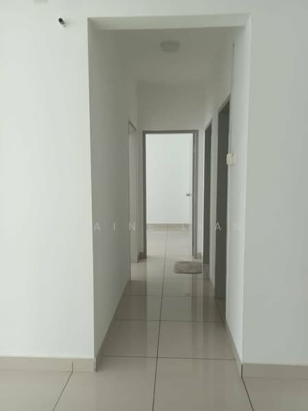 Servis Apartment untuk Disewa di Mizumi Residences - Elaine Lian - Corridor - PropertyGuru.com.my