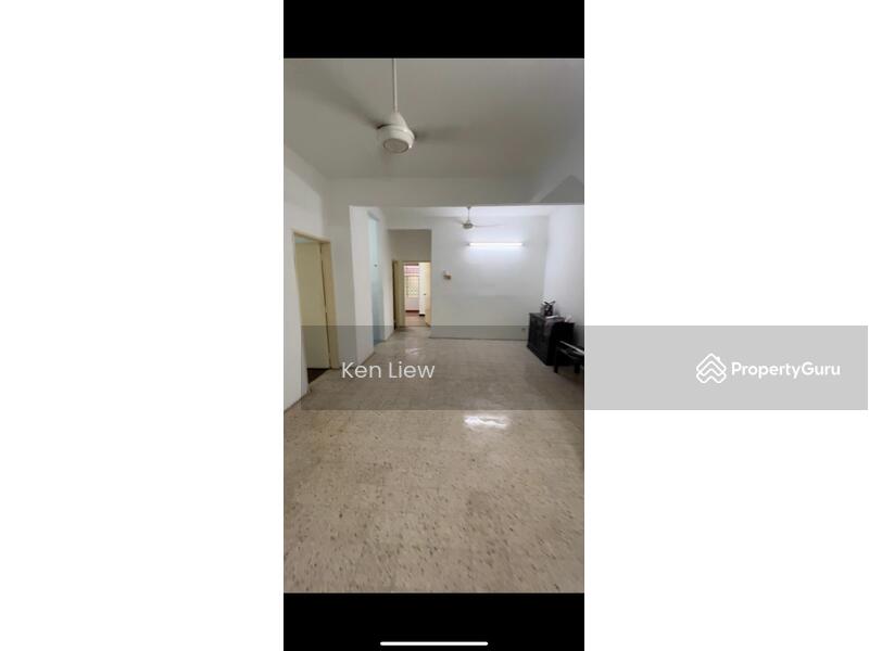 For Rent - Townhouse at Pandan Indah