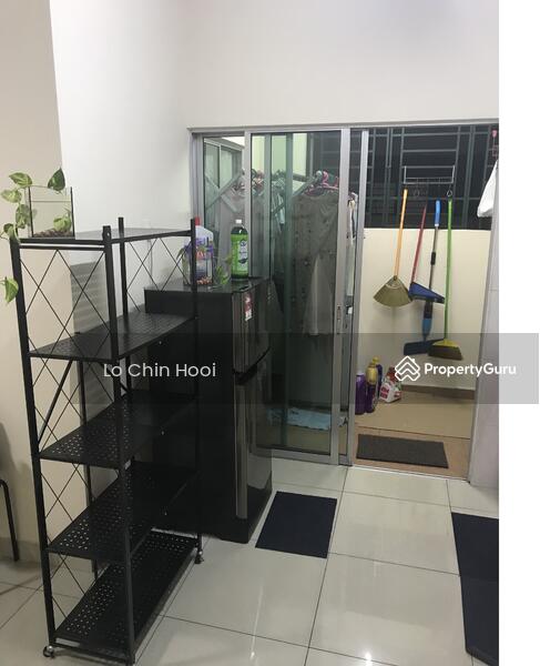 Untuk Disewa - Connaught Avenue
