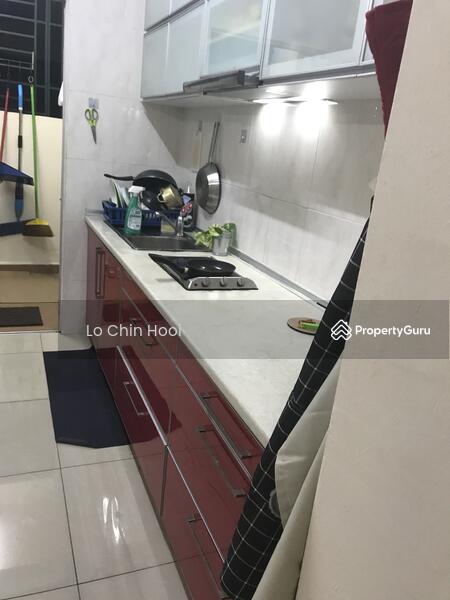 Untuk Disewa - Connaught Avenue
