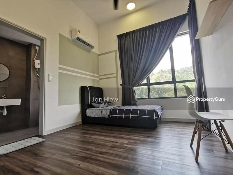 Untuk Disewa - Riana South