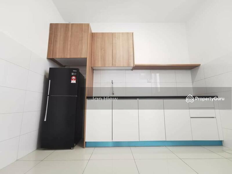 Untuk Disewa - Riana South