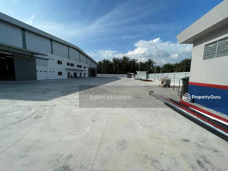 Kilang untuk Dijual di Kampung Teluk Panglima Garang (Telok Panglima Garang) - Salim Mustam - PropertyGuru.com.my