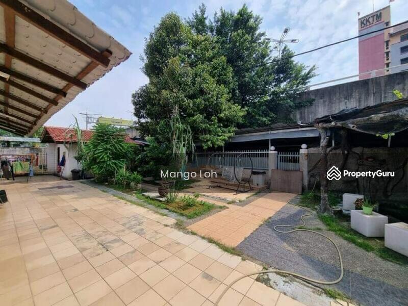Jalan Carey Sec 1 A PJ 1.5 Storey SemiD End Lot For Sale, Petaling Jaya, Selangor, 4 Bedrooms