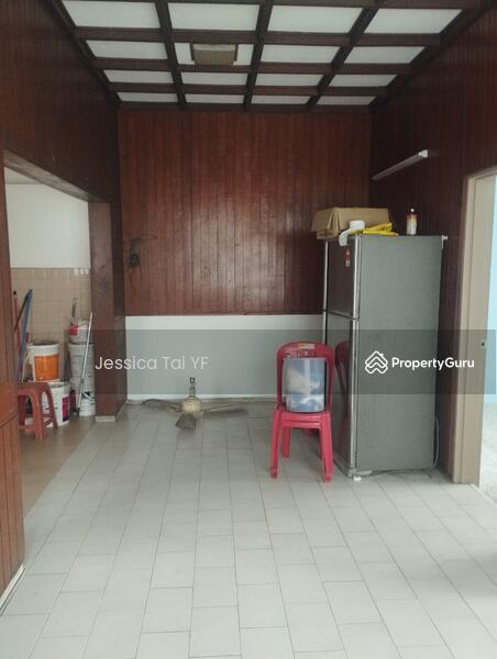1-storey Terraced House for Sale in Seksyen 4 (Petaling Jaya) - Jessica Tai YF - Lounge area/secondary hall - PropertyGuru.com.my