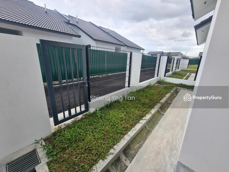 Iconia Garden Residence Taman Impin Emas, Single Storey Terrace House