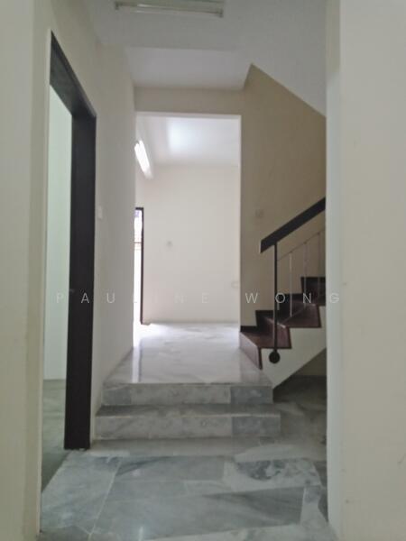 Living Hall to Dining Hall, Bedroom 4 & Kitchen and Level 1 Rooms & Bathrooms