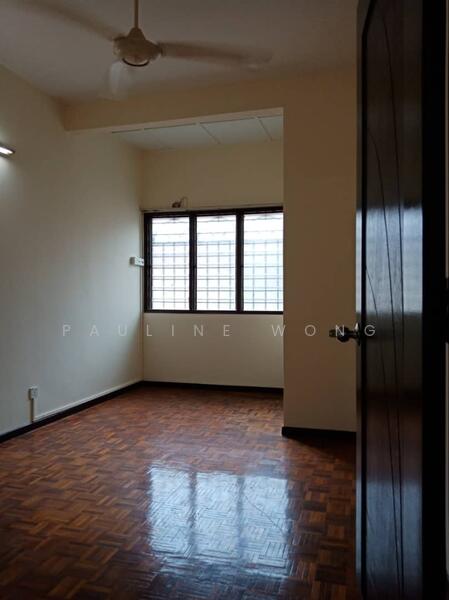 edroom 2 - Newly Painted, New Ceiling KDK Fan, New Timber Door & New Switches