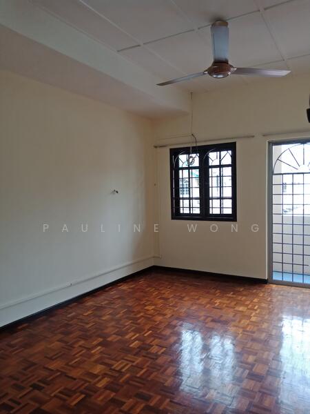 Master Bedroom - Newly Painted, New Ceiling KDK Fan & New Switches
