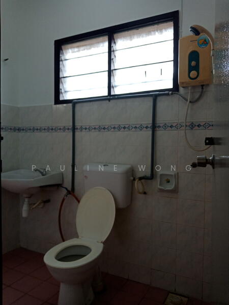 Bathroom 2 - Shared by Bedroom 2 & Bedroom 3