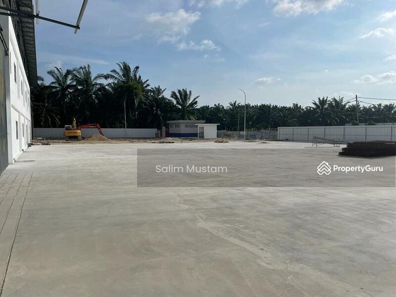 Kilang untuk Dijual di Kampung Teluk Panglima Garang (Telok Panglima Garang) - Salim Mustam - PropertyGuru.com.my