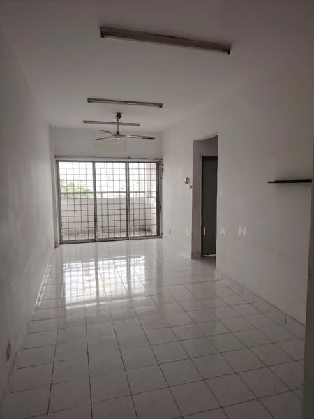Apartment for Rent at Suria Kipark Damansara - Elaine Lian - Living Room - PropertyGuru.com.my