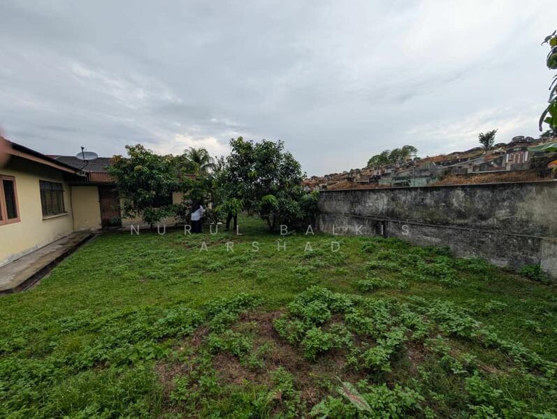 For Sale - SS1 Kampung Tunku